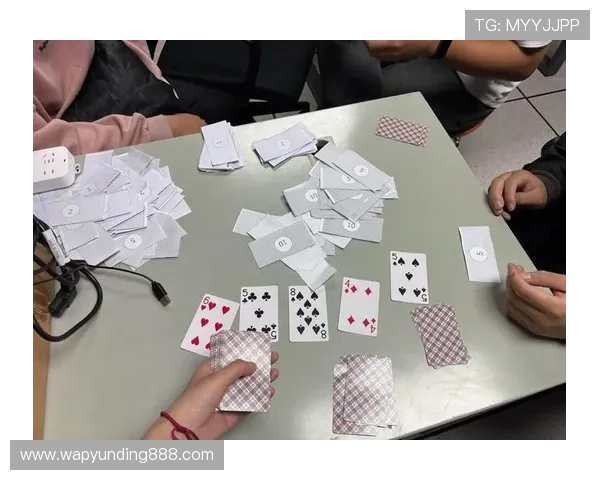 35273棋牌丰富的游戏种类，涵盖斗地主、麻将、德州扑克等